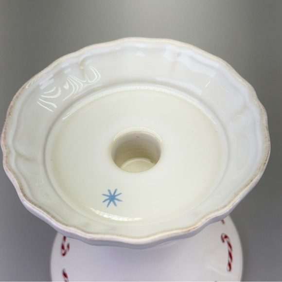 Casafina Portugal The Nutcracker  
Christmas Candy Cane Candleholder - Picture 7 of 10